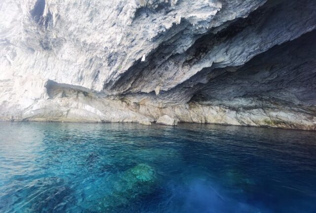 Papanikolis Cave 1